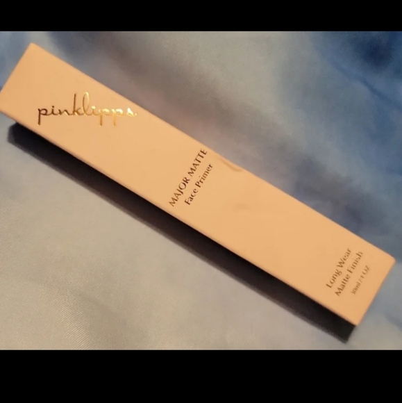 PINKLIPPS COSMETICS Long Wear Matte Finish Eye Primer - Picture 2 of 4